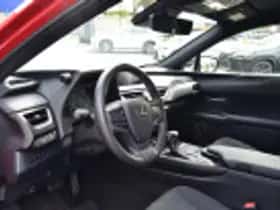 Lexus UX (2020) thumbnail 52
