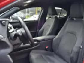 Lexus UX (2020) thumbnail 54