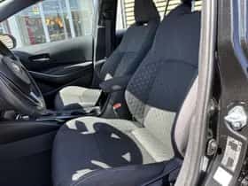 Toyota Corolla (2023) thumbnail 16