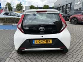 Toyota Aygo (2021) thumbnail 12
