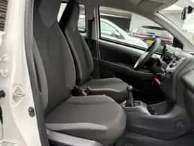 Toyota Aygo (2021) thumbnail 18