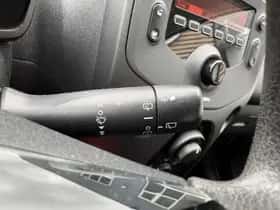 Toyota Aygo (2021) thumbnail 29