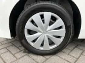 Toyota Aygo (2021) thumbnail 39