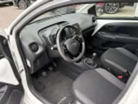 Toyota Aygo (2021) thumbnail 40
