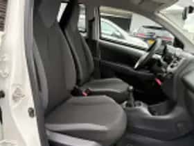 Toyota Aygo (2021) thumbnail 43