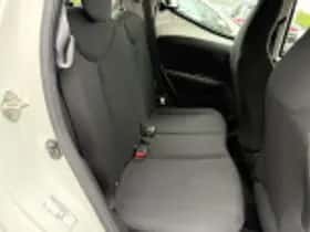 Toyota Aygo (2021) thumbnail 44