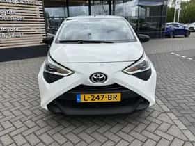 Toyota Aygo (2021) thumbnail 64