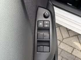 Toyota Yaris (2026) thumbnail 32