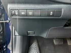 Toyota Corolla (2023) thumbnail 17