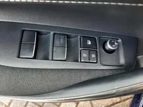 Toyota Corolla (2023) thumbnail 18