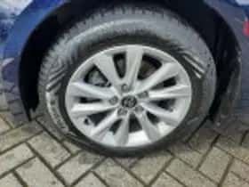 Toyota Corolla (2023) thumbnail 39