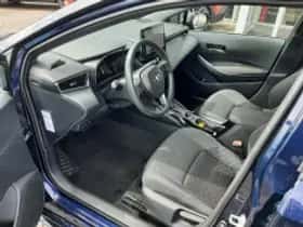 Toyota Corolla (2023) thumbnail 6