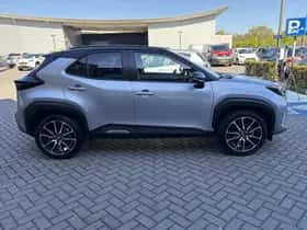 Toyota Yaris Cross (2024) thumbnail 2