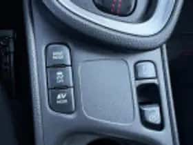 Toyota Yaris Cross (2024) thumbnail 68