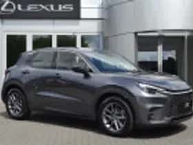 Lexus LBX (2025) thumbnail 35