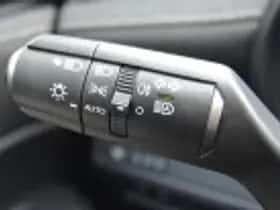 Lexus LBX (2025) thumbnail 58