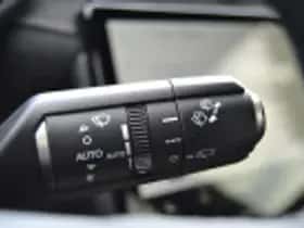 Lexus LBX (2025) thumbnail 59
