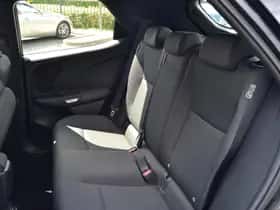 Lexus LBX (2025) thumbnail 31