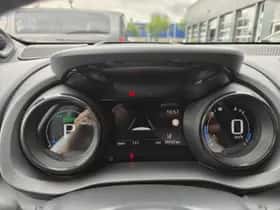 Toyota Yaris (2022) thumbnail 15