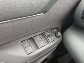 Toyota Yaris (2022) thumbnail 18