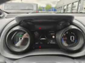 Toyota Yaris (2022) thumbnail 54