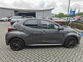 Toyota Yaris (2022) thumbnail 9