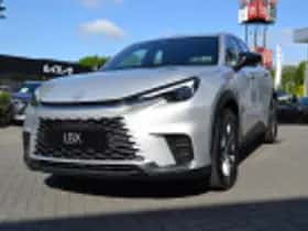 Lexus LBX (2025) thumbnail 44