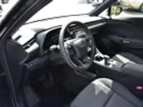 Lexus LBX (2025) thumbnail 45