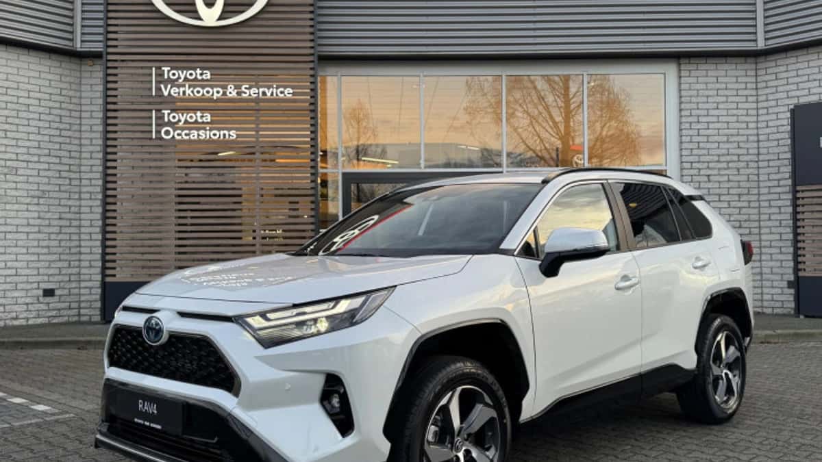 Toyota RAV4 (2026) — foto 1