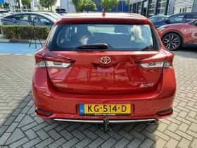 Toyota Auris (2016) thumbnail 14
