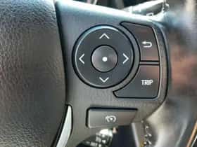 Toyota Auris (2016) thumbnail 23