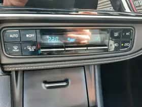 Toyota Auris (2016) thumbnail 30