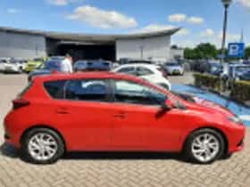 Toyota Auris (2016) thumbnail 39