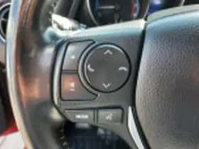 Toyota Auris (2016) thumbnail 53
