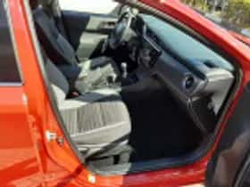 Toyota Auris (2016) thumbnail 64
