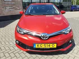 Toyota Auris (2016) thumbnail 77