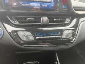 Toyota C hr (2018) thumbnail 24