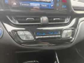 Toyota C hr (2018) thumbnail 56