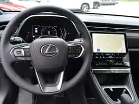 Lexus LBX (2025) thumbnail 23