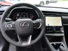 Lexus LBX (2025) thumbnail 58