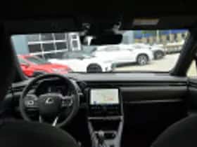 Lexus LBX (2025) thumbnail 74