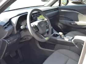 Lexus LBX (2025) thumbnail 16