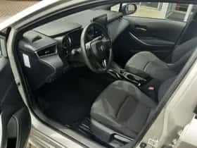 Toyota Corolla (2022) thumbnail 14