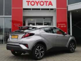 Toyota C hr (2021) thumbnail 3