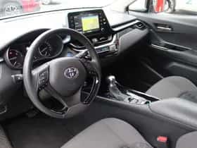 Toyota C hr (2021) thumbnail 10