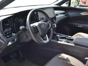 Lexus RX (2024) thumbnail 42