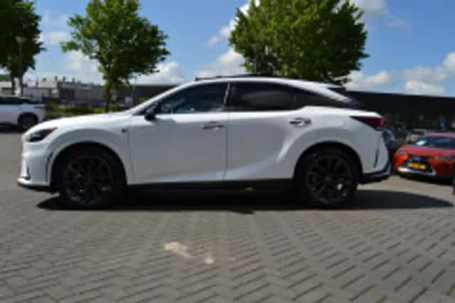 Lexus RX (2024) thumbnail 6