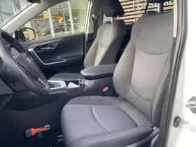 Toyota RAV4 (2023) thumbnail 19