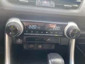 Toyota RAV4 (2023) thumbnail 27