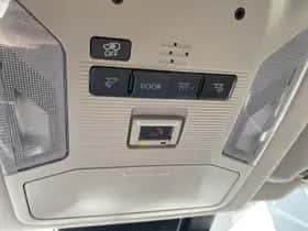 Toyota RAV4 (2023) thumbnail 35